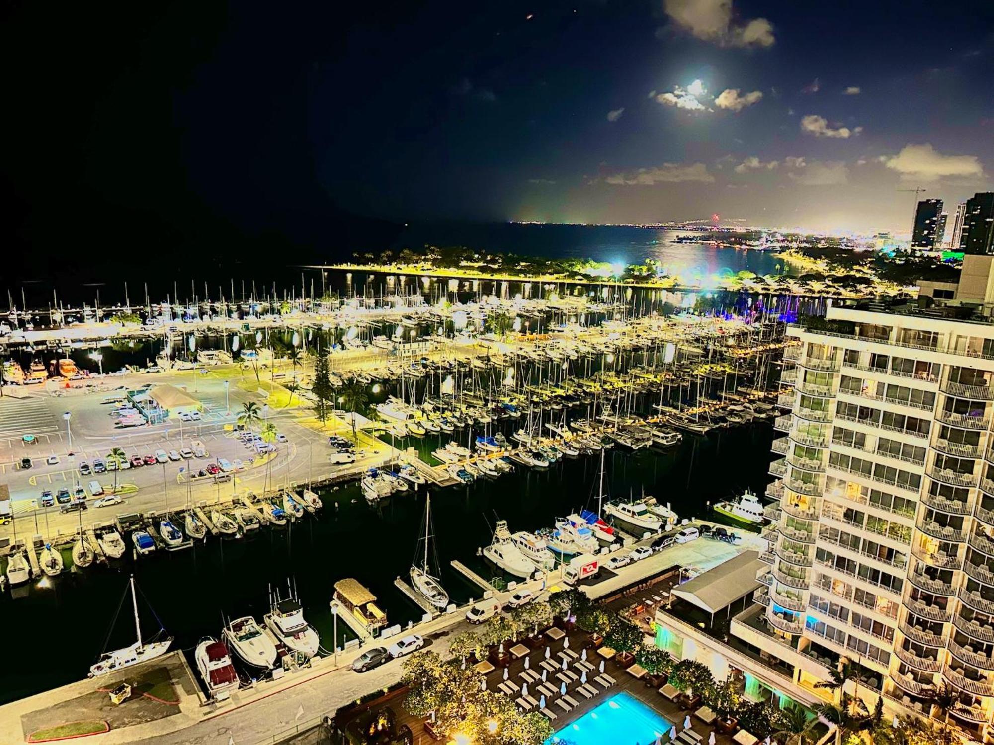 Waikiki Beach Experience! Luxury Oceanview Suite! Honolulu Exteriör bild
