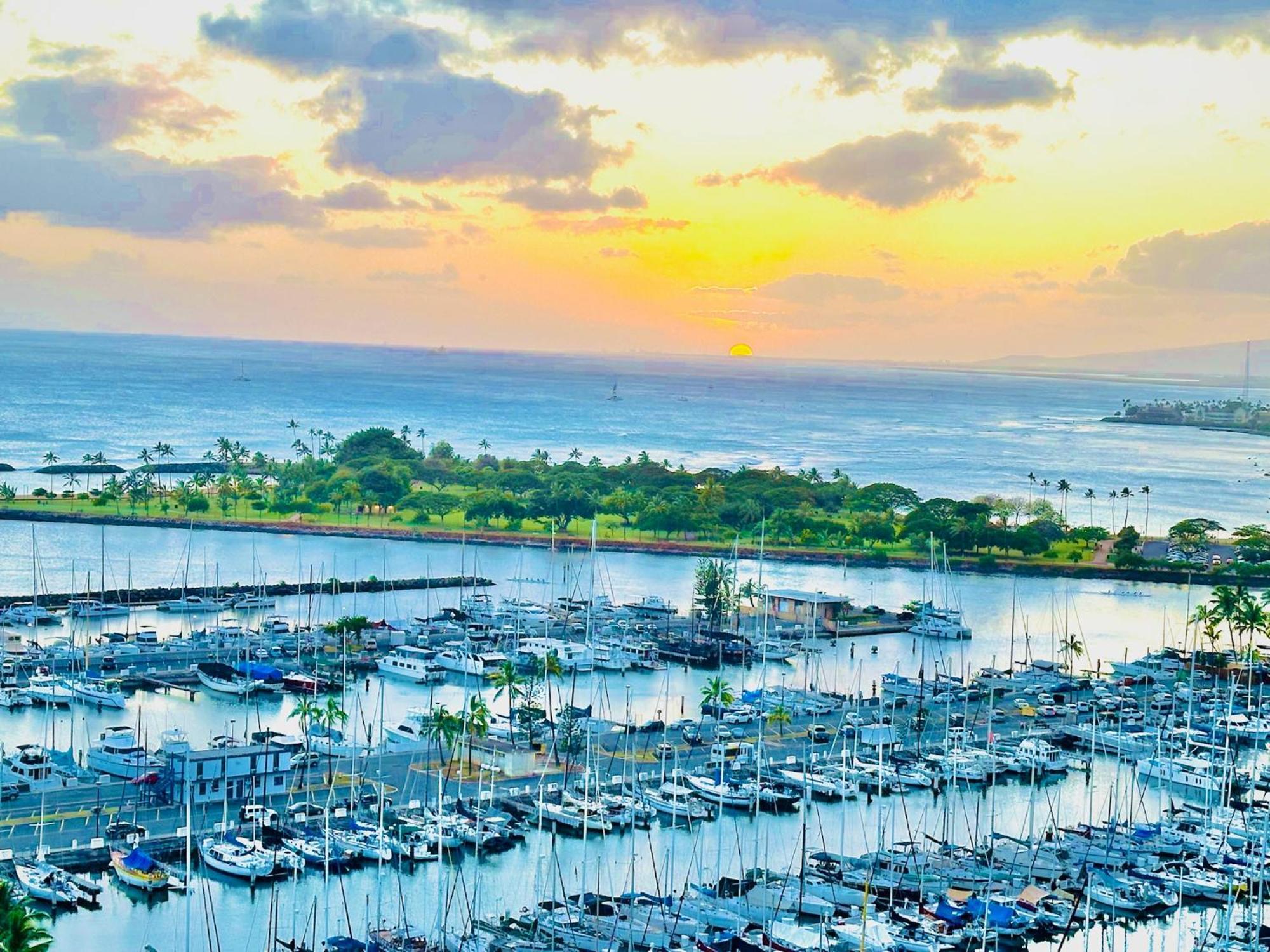 Waikiki Beach Experience! Luxury Oceanview Suite! Honolulu Exteriör bild