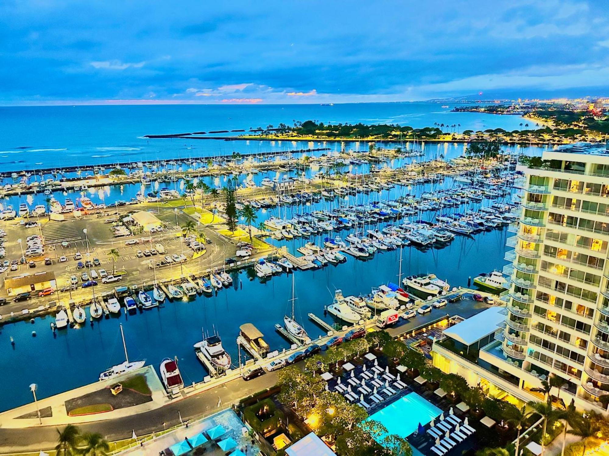 Waikiki Beach Experience! Luxury Oceanview Suite! Honolulu Exteriör bild